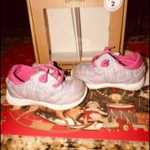 Girls infant Sperrys size 2
